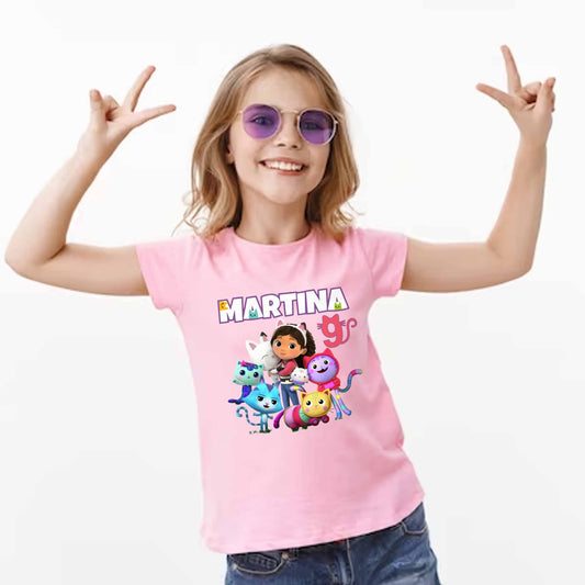 Camiseta cumpleaños La casa de muñecas de Gabby personalizada